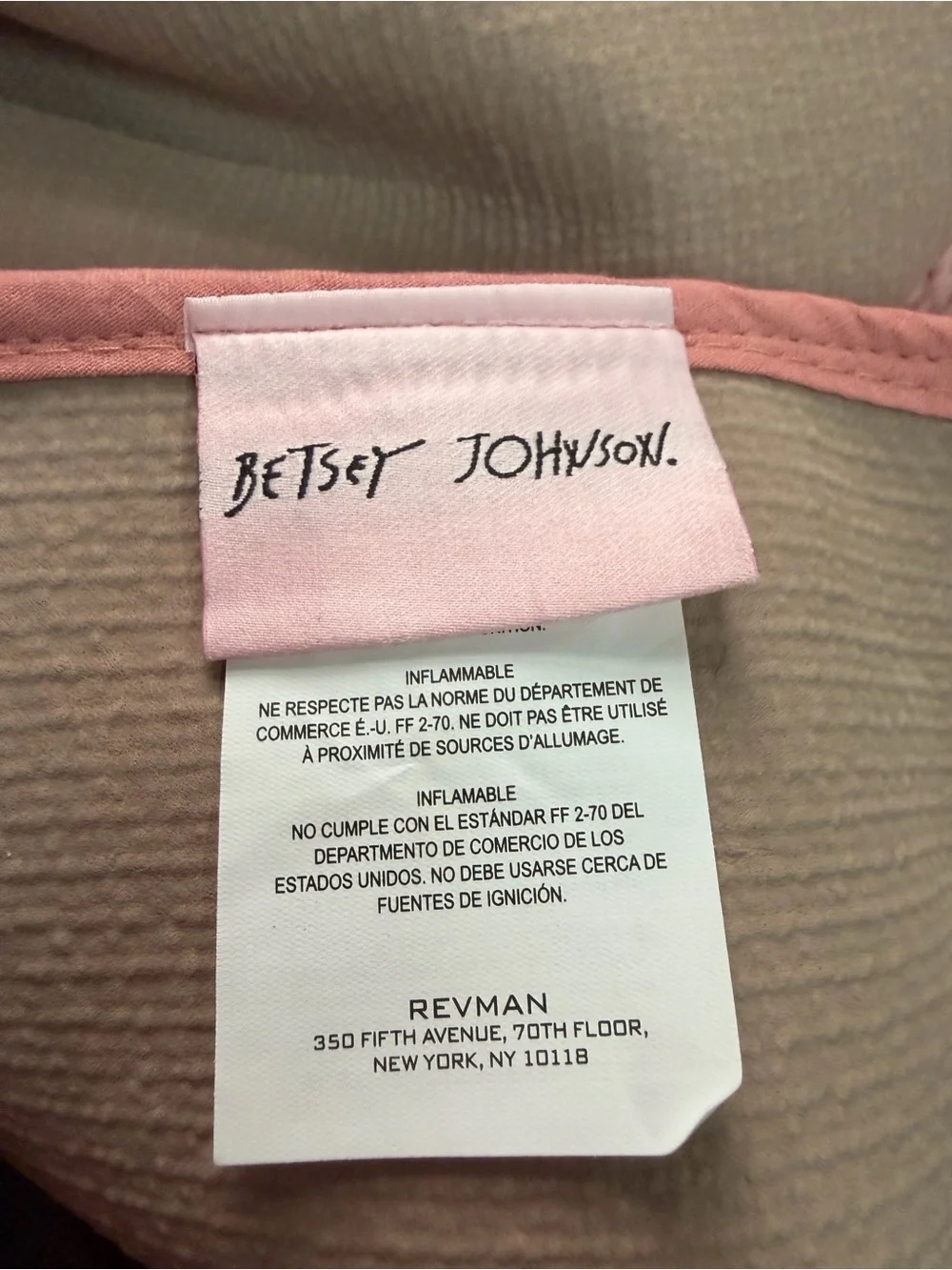 Betsey Johnson NWT Plush & Soft Pink Leopard Face Door Rug Non-Slip Backing